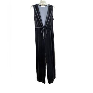 MOD On Trend. Velour, wide-leg pant jumpsuit. Size medium.